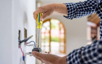 How Cape Cod Drywall Repair Companies Easily Restore Walls